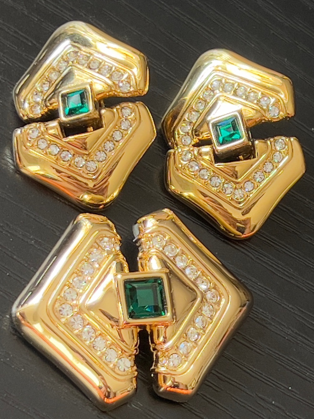 Vintage SWAROVSKI Goldtone Crystal/Green Bold Earrings with matching Brooch
